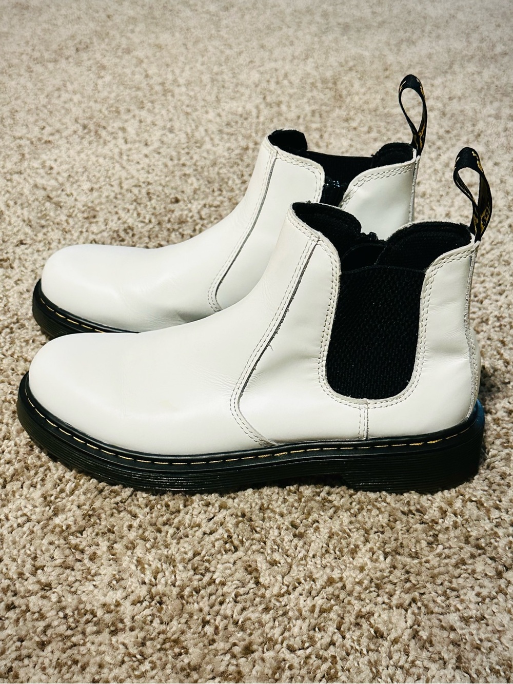 Dr. Martens White Chelsea Boot EU 36